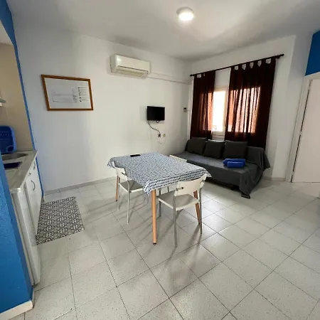 Monjardi 아파트 료렛 드 마르